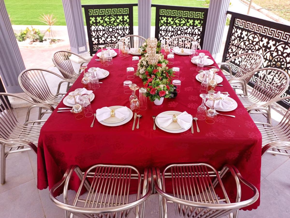 Bella Ella Hotel & Event Center Kasoa 外观 照片